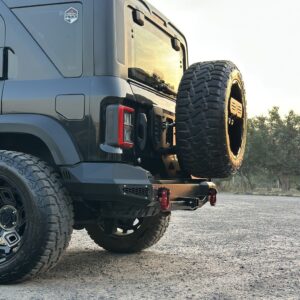 PROMAN: METAL REAR BUMPER FOR THAR ROXX (WITH REVERSE LIGHT)