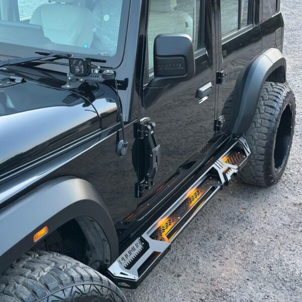 PROMAN: METAL SIDE FOOT STEP FOR THAR ROXX (WITH LIGHTS)