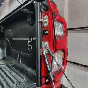 PROMAN: HILUX TAILGATE SEAL KIT