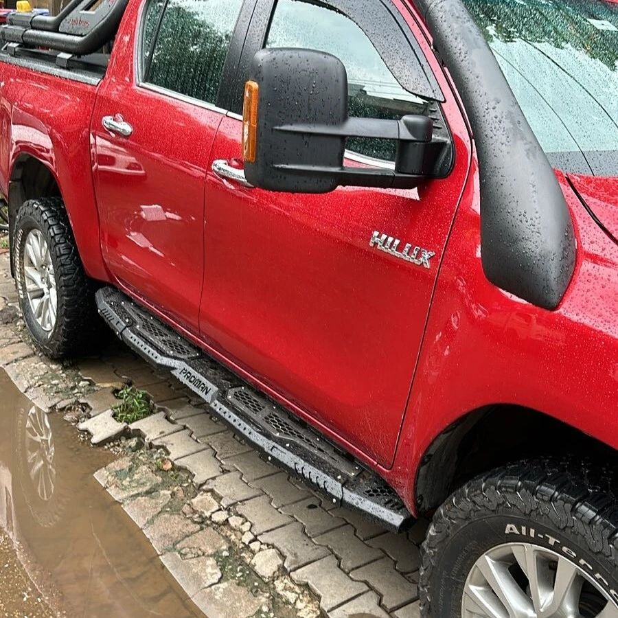 PROMAN: METAL SIDE FOOT STEP FOR TOYOTA HILUX - Image 3